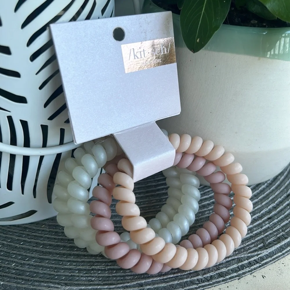 🩶5/$30 Kitsch Slick Hair Coils Large Spiral Hair Ties Set of 4 Pink White NEW